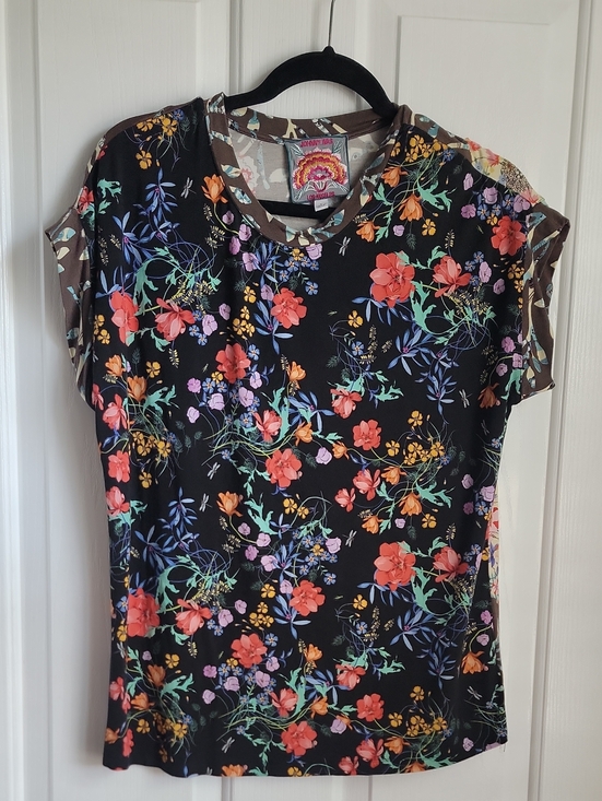 Johnny Was Tops - Johnny Was Black Floral Short Sleeve Women’s Top Shirt Colorful Small S